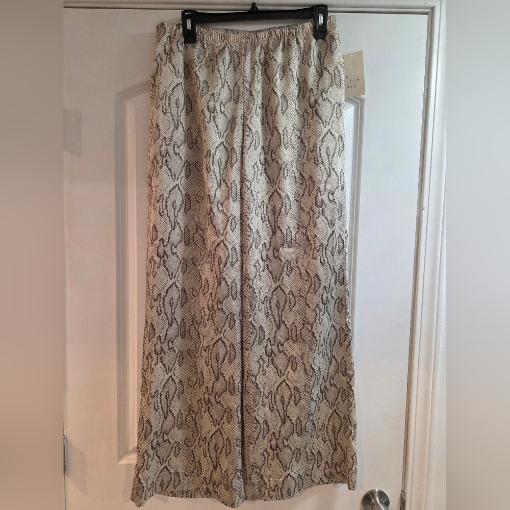 Snake Print Wide-Leg PJ Pants. Medium
